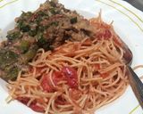 A picture of step 4 of Veg salad and spaghetti dinner.