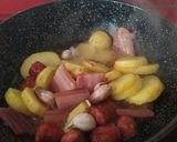 A picture of step 2 of Gachas Manchegas.