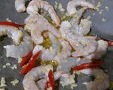 Foto langkah ke 2 dari resep Tumis Labu Siam Udang.