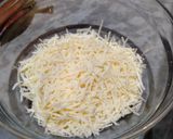 Foto langkah ke 1 dari resep Pizza Sosis Simple #Dapur Fitri.