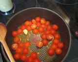 A picture of step 2 of Spaghetti with prawn, tomatoes and courgette pesto.