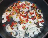 Foto del paso 2 de la receta: Garbanzos con verduras y huevo
