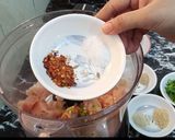 A picture of step 2 of Donut Kabab.