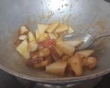 A picture of step 7 of Rajgira jaggery tart with caramelized apple and nuts.