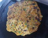 A picture of step 3 of Bajra Methi Talipeeth.