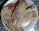 Foto del paso 1 de la receta: Filet de pescadilla con crema a la mostaza