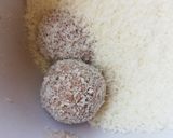 TÉNÉ kókuszgolyó recept fázis 4 fotója