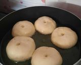 Foto langkah ke 6 dari resep Donat Maizena.