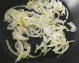 Foto del paso 2 de la receta: Macarrones con tomate, pimiento y huevo