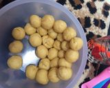 Foto langkah ke 4 dari resep Pastel isi keju coklat renyah.