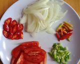Foto langkah ke 2 dari resep Cumi Pedas Asam Manis.