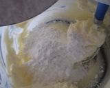 A picture of step 2 of Butter Cookies.