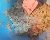 A picture of step 3 of Chicken cheese pocket parcel.