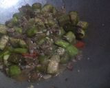 Foto langkah ke 6 dari resep Ca Terong Suwir Rendang.