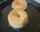 Foto langkah ke 8 dari resep Donat Tanpa Telur White Ring.
