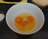 Foto langkah ke 1 dari resep Omelette Keju.