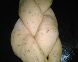 Foto del paso 8 de la receta: Trenza rellena de dulce de leche