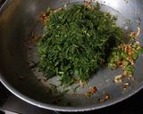 સુવાની ભાજી અને મગ દાળ નું શાક.(Dill Leaves Moongdal Recipe in Gujarati) રેસીપી સ્ટેપ2ફોટો