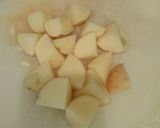 A picture of step 1 of Cabbage Curry.
