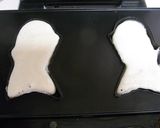 A picture of step 2 of Vitantonio Taiyaki with Candied Chestnuts & Sweet Red Bean Paste.