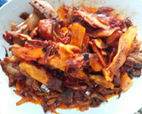 Foto del paso 5 de la receta: Costillas de conejo con cebolla picante y chips de boniato