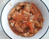 Foto langkah ke 5 dari resep Ayam Kuah Tomat.