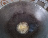 Foto langkah ke 2 dari resep Nasi Goreng Telur Butter.