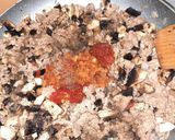 Tejfölös húsos gombás rakottas recept fázis 2 fotója