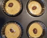 Une image de l'étape 2 de Muffins au beurre de cacahuète surprise chocolat 😋.