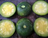 Foto del paso 1 de la receta: Zapallitos rellenos vegetarianos
