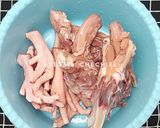 Foto langkah ke 1 dari resep Soto Ceker dan Tulang Lamongan.