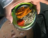 Foto del paso 3 de la receta: Curry de lentejas negras