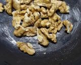 A picture of step 1 of Waldorf salad.