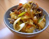 A picture of step 6 of Easy Sukiyaki-Style Beef Bowl with Scallions.