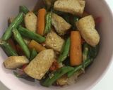 Foto langkah ke 7 dari resep Tumis buncis wortel tahu.