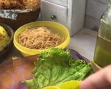 Foto langkah ke 5 dari resep 520. Bekal Sat Set Nasi Kuning Lauk Ayam Krispi #BekalPraktis.