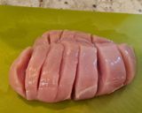 Foto del paso 3 de la receta: Pollo hasselback con espinacas y queso