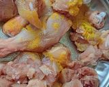 A picture of step 1 of Kolhapuri special chicken masala.