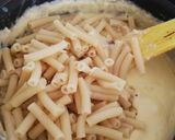 A picture of step 6 of Mac & cheese.