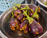 A picture of step 6 of Rasa valu Undhiyu.