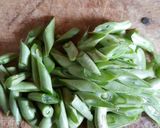Foto langkah ke 1 dari resep Buncis Cabe Ijo.
