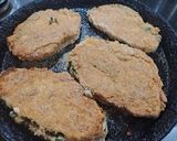 Foto del paso 4 de la receta: Milanesas de pechuga de pollo rellenas de acelga y jamón