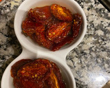 Foto del paso 1 de la receta: Ensalada de arúgula, tomates secos y queso
