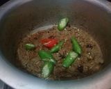 A picture of step 6 of Bhuna Anda Qeema Teh walay Parathy ky sath.