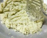 A picture of step 1 of Bottle Gourd Halwa Cake.
