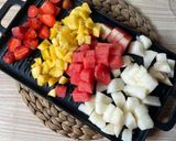 Foto langkah ke 1 dari resep Es Buah Susu Strawberry.