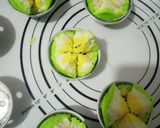 Foto langkah ke 4 dari resep Bolu Mekar Semangka Kuning.
