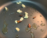 Foto del paso 1 de la receta: Tallarines con salsa picante de mejillones