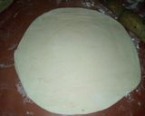 A picture of step 2 of Chapati and peas stew with fried meat plus ovacado.