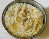 A picture of step 3 of Ven Pongal (khara Pongal).